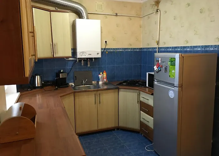 юран Konukevi *
